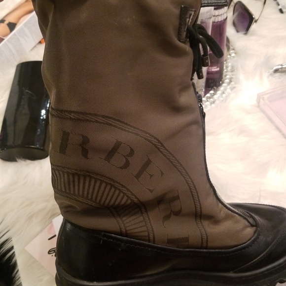 BURBERRY BOOTS - Picture 4 of 8